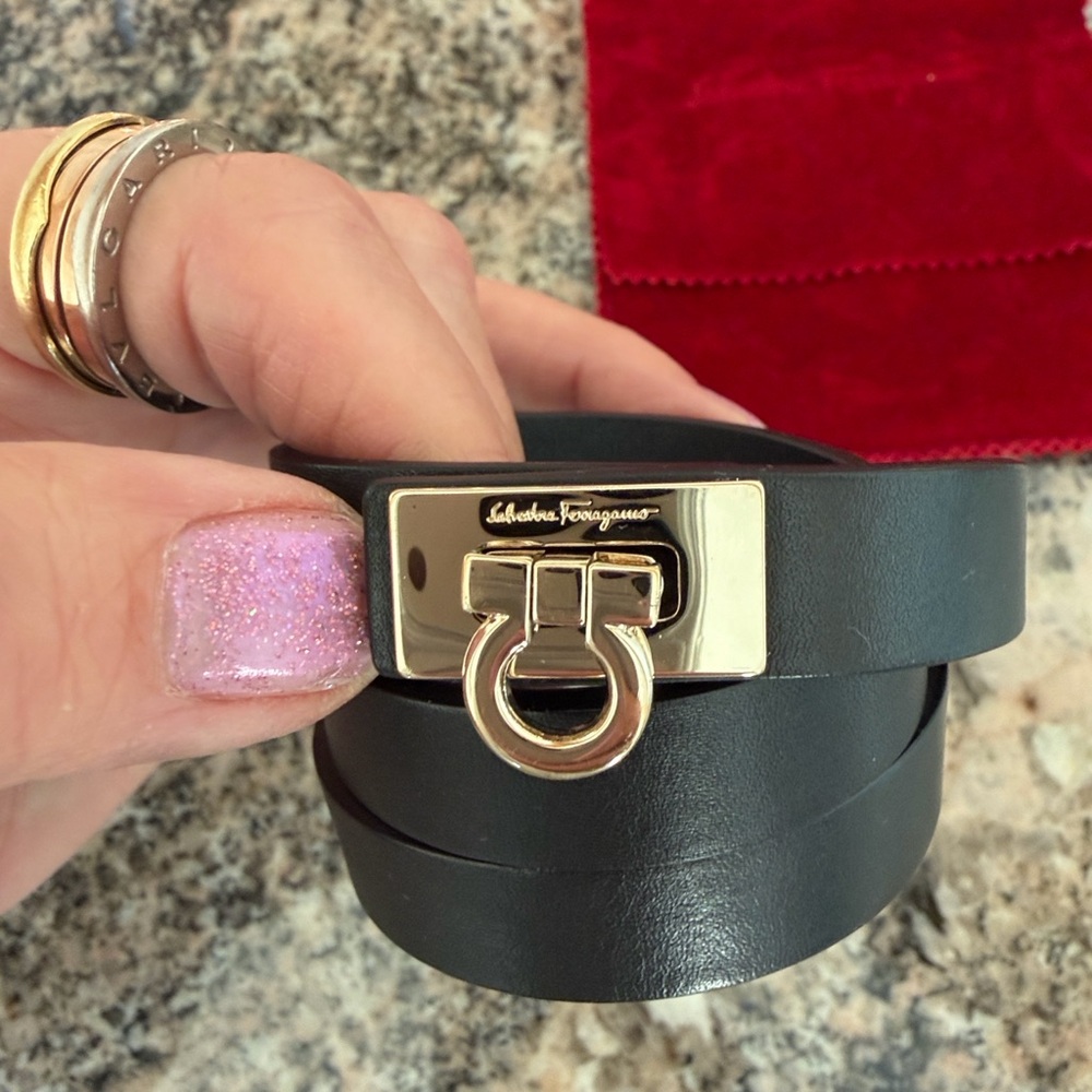 Salvatore Ferragamo Leather Wrap Bracelet - Picture 4 of 9